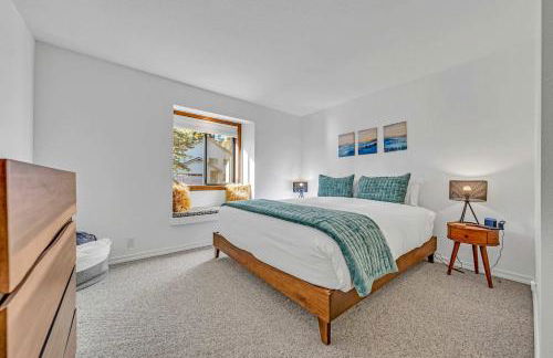 Tahoe Retreat with Decks and Separate Studio - Foto 20