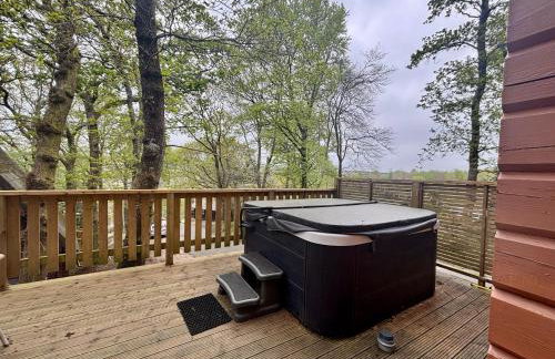 Acorn Lodge for Six with Hot Tub - Devon - Foto 13