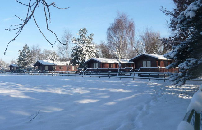 Cosy Pine Lodge With far Reaching Country Views and Large sun Deck - Photo 15