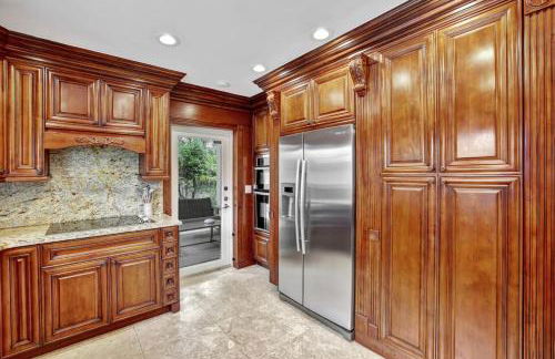 Stylish 2br 3ba with Heated Pool plus Beach Walkable - Foto 30