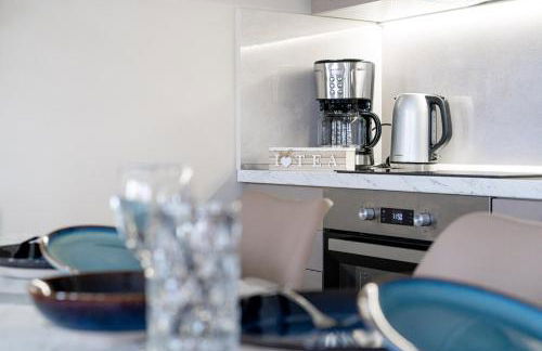 Veria Panorama Luxury Suite With Garden. - Photo 25