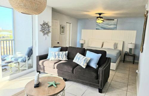 Perfect Beach Escape - Photo 2