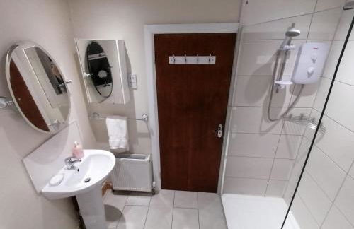 Spacious 5 double bed bedroom bungalow near Belfast - Foto 13