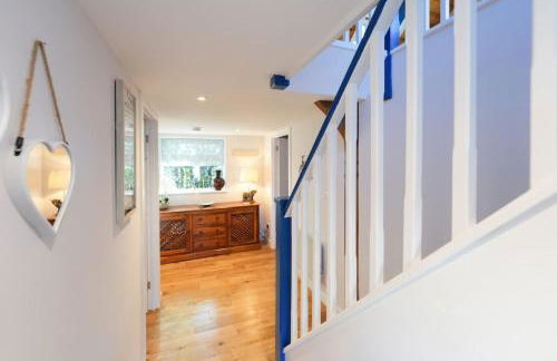 Lily Wood Cottage outside Hurlford - Foto 17