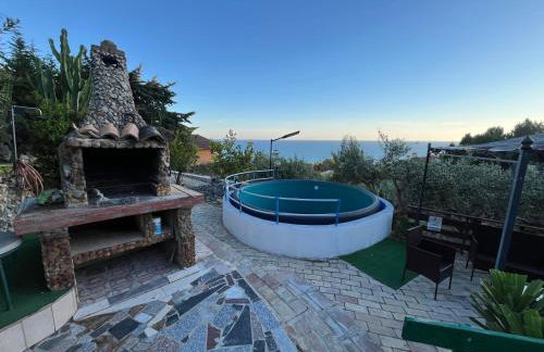 Villetta vista mare con piscina, giardino e parcheggio privato - Foto 3