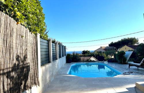maison entièrement climatisée vue d'exception mer et rade de Marseille avec piscine 8 personnes - Foto 4