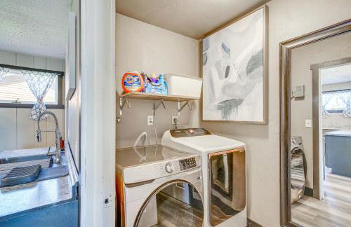 9 Mi to Shore Home with Hot Tub in Howards Grove! - Foto 19