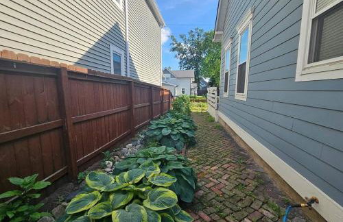 Prime location very close to downtown! - Photo 65