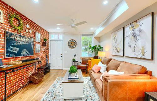 Cozy FedHill Gem plus Parking and Walk to Harbor and Stadiums - Foto 1
