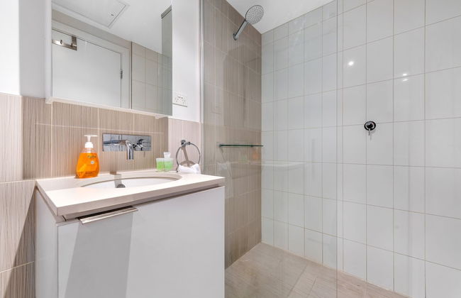 Premier Stays Melbourne - Photo 10