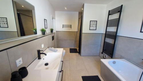 Ferienwohnung am See - Obergeschoss - Ruhige Lage - Eigener Garten - Foto 2, towels