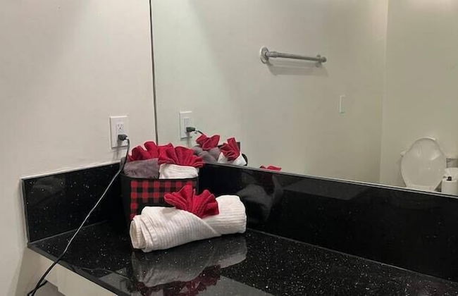 Artistico-Styled Studio Loft Sleeps 5 - Foto 15