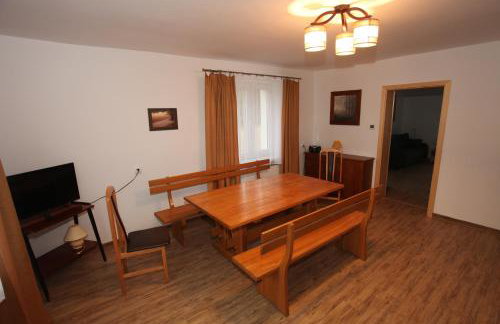 Leśniczówka Wigierskiego Parku Narodowego w Maćkowej Rudzie - Foto 9