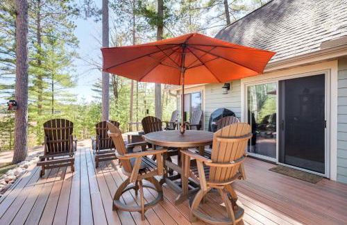 Northwood Tours Escape Hot Tub and Lake Access! - Foto 18