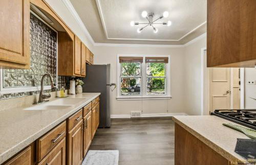 Cozy Evanston Villa with cinema and massage sofa - Foto 6