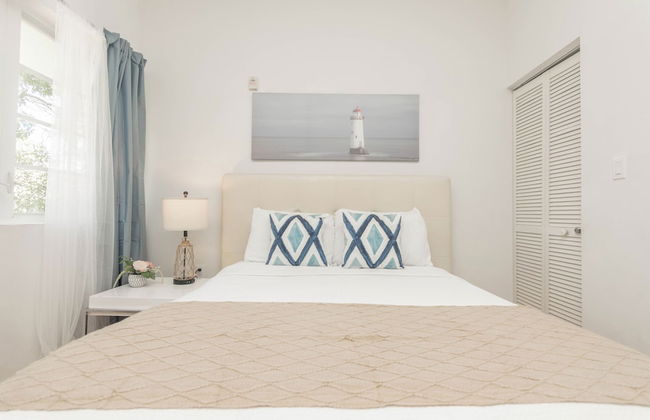 Boutique Apartments Convention Center - Photo 13