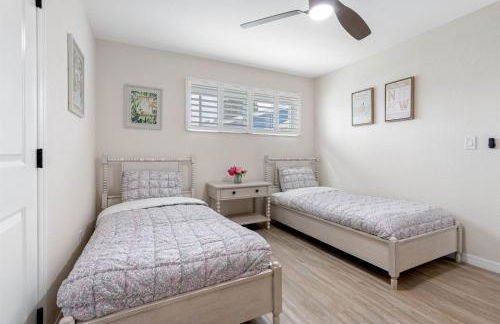 Brand New Saltwater Pool! - Waterfront Canal - Luxury Home - Foto 41