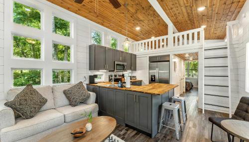 The Hemlock Hideaway tiny home - Foto 4