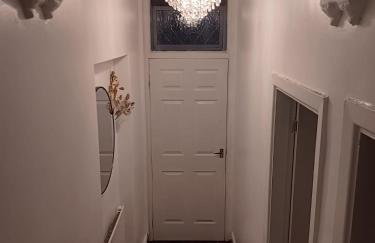 Comfortable Home From Home Bolton Central - Sleeps - 10 - Foto 31