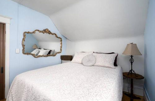 King Bed - 5 Min to MOA - 75 & 65' HDTV - Ping Pong - Foto 27