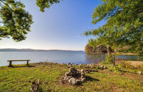 Waterloo Home Walk to Pickwick Lake Fishing Pier! - Foto 24