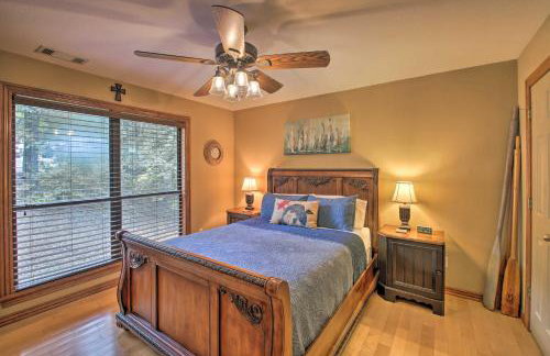 Waterfront Lake Dardanelle Home with Dock and Fire Pit - Foto 21