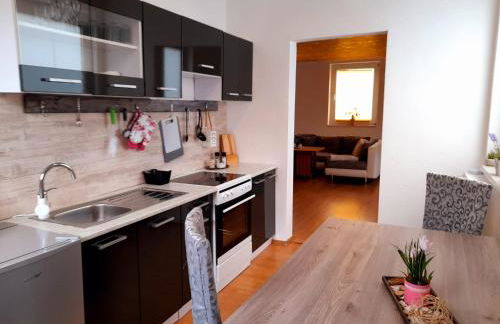 Willkommen in dem Luftkurort und Käsestadt Nieheim Rennstrecke 4km entfernt Fewo1 - Foto 5