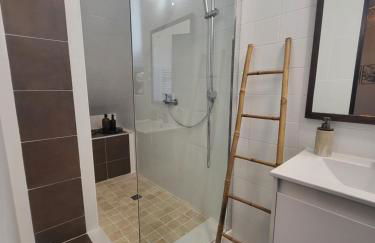 L'escale dorée au centre de Lunel - Foto 15