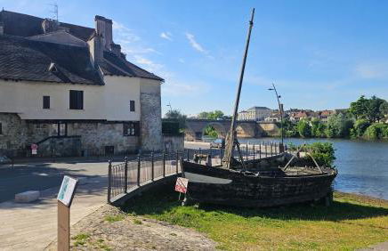 Le "Chic en Ville" Centre historique, climatisé, wifi, Parking sous-sol inclus - Foto 25