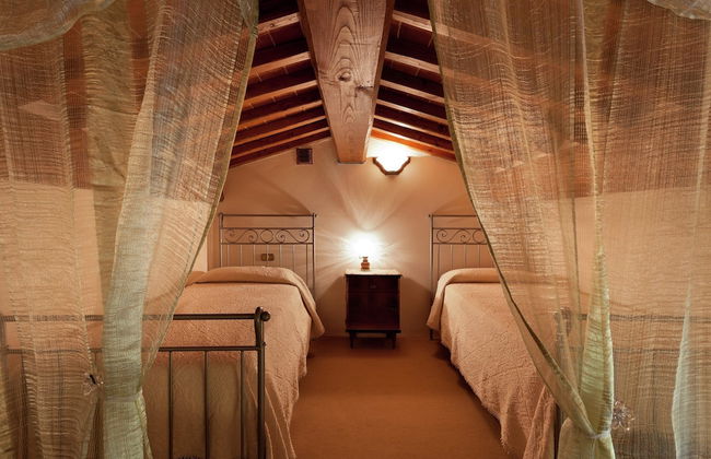 Poolside Vacation Home, Foiano - Foto 4