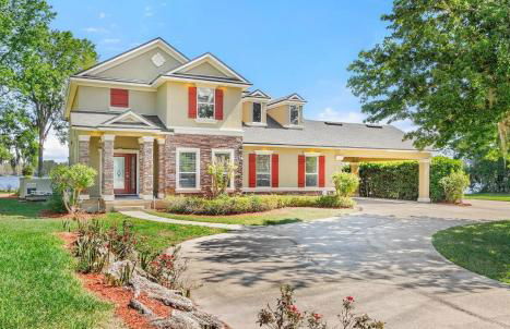 Lakeside Retreat with pool, dock & game room - Foto 3