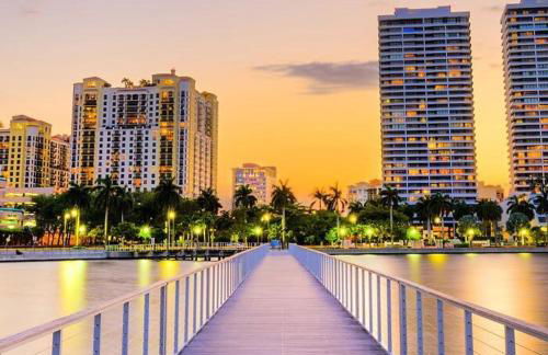 New! Few minutes to Downtown, 10 to the Beach! - Photo 21