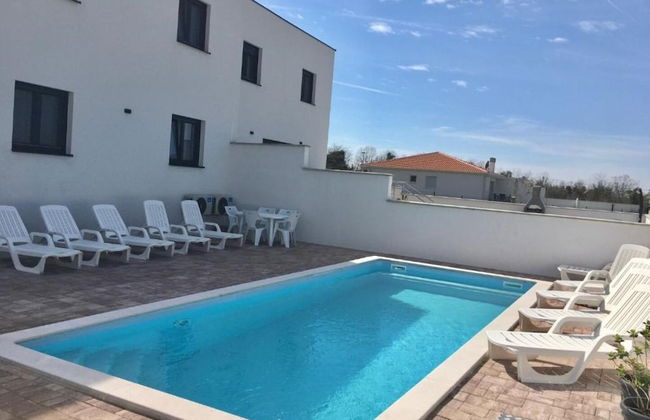 Noel - With Private Pool - A1-prizemlje - Photo 12