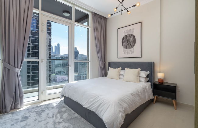 Luxe Apartments near Dubai Mall, Burj Khalifa - Pool, Gym, & Parking by Sojo Stay - Photo 36