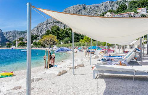 Apartments with parking space Omis - 15767 - Foto 5