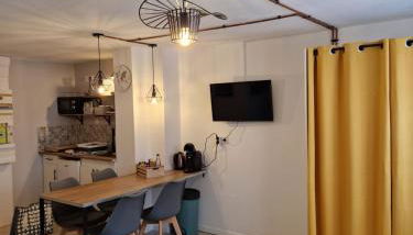 Studio tout confort proche des thermes - Foto 4