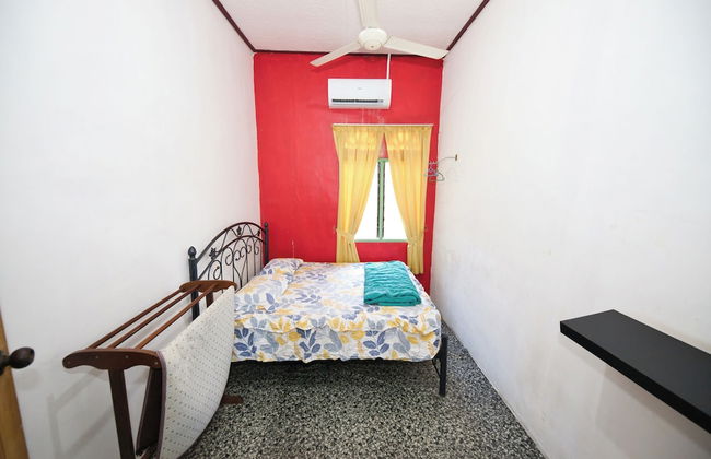 OYO 90990 Sri Tempurung Homestay - Foto 25