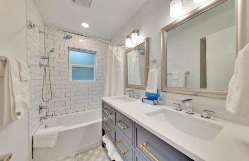Beach House 2 on Lake LBJ - Sleeps 24 - Foto 71