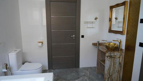 casa completa de lujo con jardin y piscina compartida - Foto 5