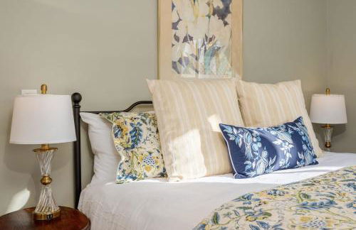 Charming Garden Cottage- steps to historic Old Town Half Moon Bay - Foto 13