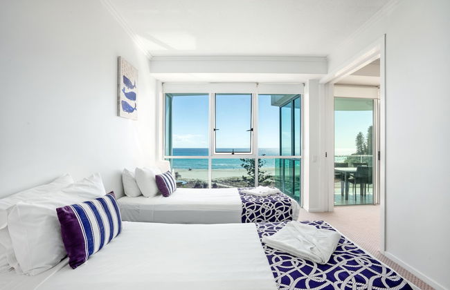 Reflection on the Sea - Foto 5