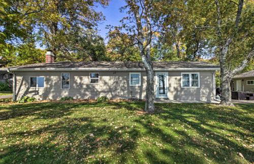 Waterfront Onamia Retreat with Dock and Fire Pit! - Foto 29