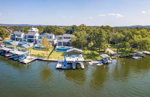 Luxury Lake LBJ House with Heated Swimming Pool and Spill Over Hot Tub and 2 Boat Slips - Foto 57