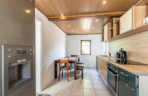 Arbeitnehmerunterkunft I 3 Betten I Balkon I eigene Küche & Bad - Foto 4