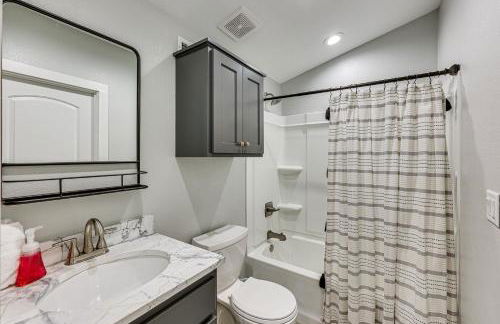 Family Tradition Glenwood Cabin with River Access! - Foto 23