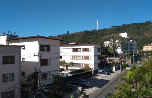 Apartamento próximo a avenida, localizado no 3 pavimento em prédio sem elevador - Foto 1