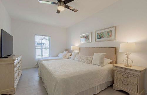 Crown Pointe- Crown Pointe Blvd.,E. - Photo 33