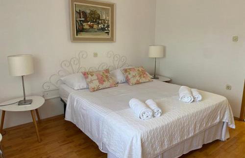 Apartment in Maslinica 70m from the sea - Photo 11