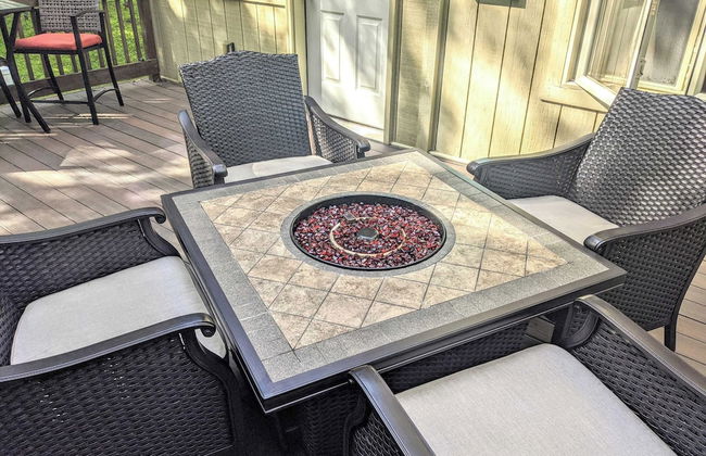 Mountain Hideout by Avantstay Game Room + Deck - Foto 48