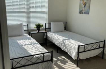 Embrace the Harmony of Nature and Urban Living - Foto 19